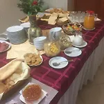 Bed & Breakfast Fabianics Kastely Misefa
