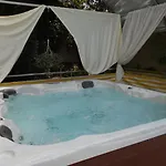 Fabianics Kastely Bed & Breakfast