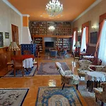 Fabianics Kastely Bed & Breakfast 3*