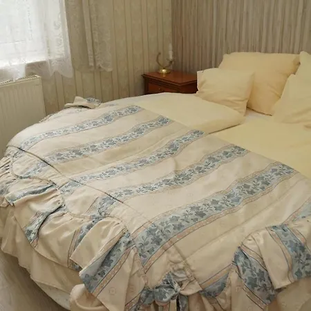 Oda ve Kahvaltı Fabianics Kastely 3*
