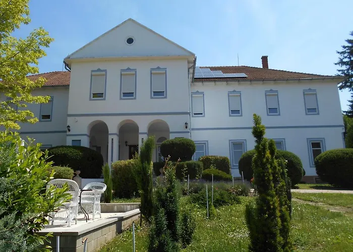 Fábiánics Kastély Bed and breakfast 3*