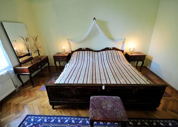 Fábiánics Kastély Bed and breakfast