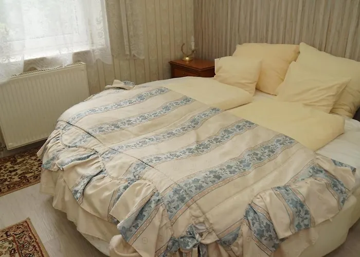 Bed and breakfast Fábiánics Kastély 3*