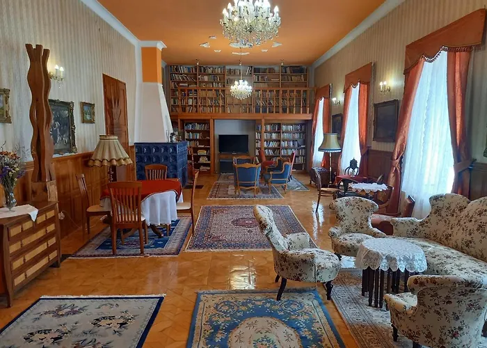 Fábiánics Kastély Bed and breakfast 3*