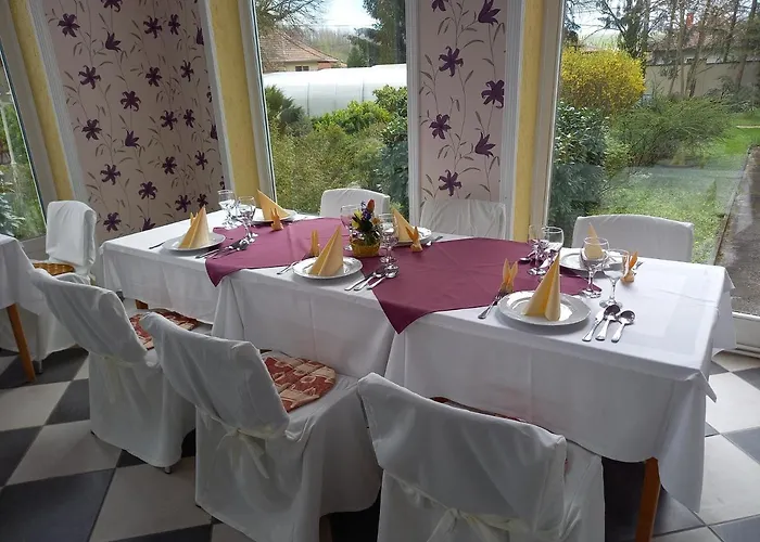 Fábiánics Kastély Bed and breakfast