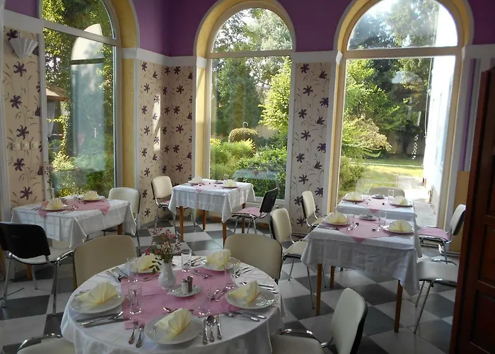 Fábiánics Kastély Bed and breakfast